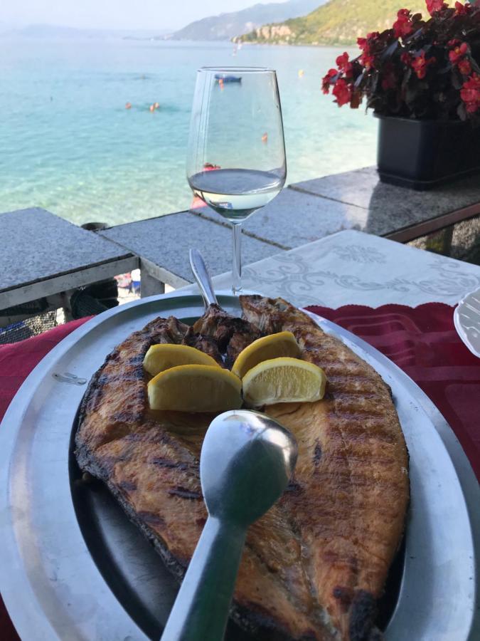 Baron Lägenhet Ohrid Exteriör bild